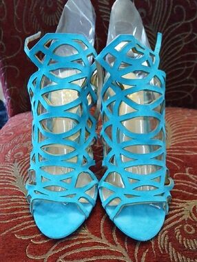 Vince Camuto Turquoise Cutout Strappy High Heel Sandals 8.5